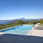 Ceriel Lakeview Retreat فيلة
