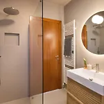 فيلة Ceriel Lakeview Retreat