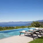 Ceriel Lakeview Retreat * آفي