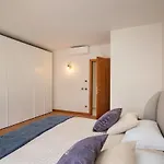فيلة Ceriel Lakeview Retreat