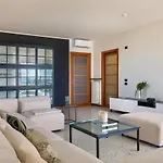 Ceriel Lakeview Retreat * آفي