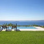 Ceriel Lakeview Retreat *