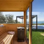 Ceriel Lakeview Retreat *